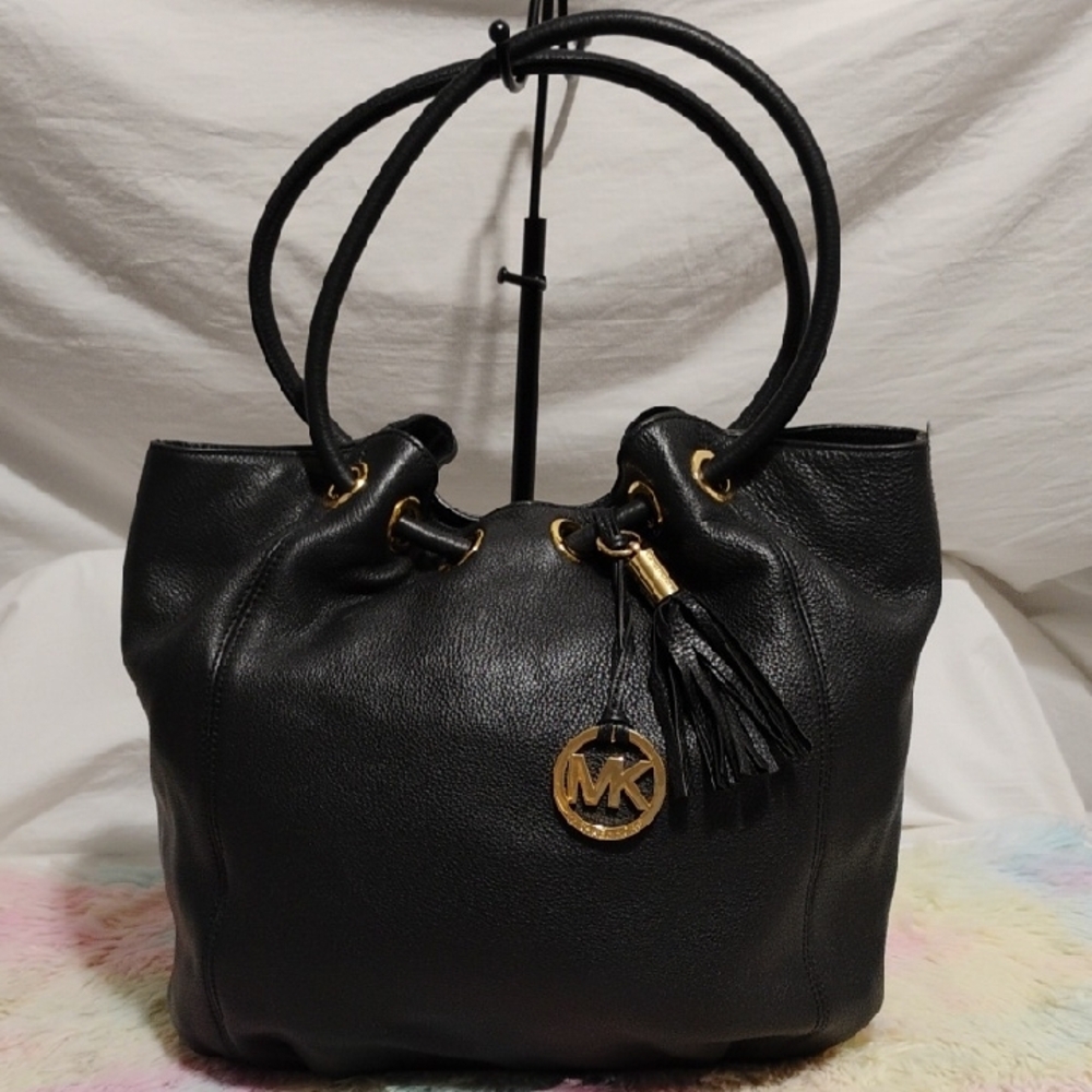SALE! Michael Kors Large Black Leather Ring Tote Bag
